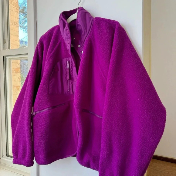 New Free People Hit The Slopes Fleece Jacket in Purple Bomber FP Movement - Picture 7 of 13